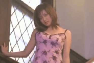 PS2时代的《鬼泣》真人广告：差点以为打开小网站了!